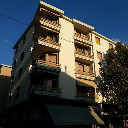 Casa Al Mare Apartment Албисола Супериоре Екстериор снимка